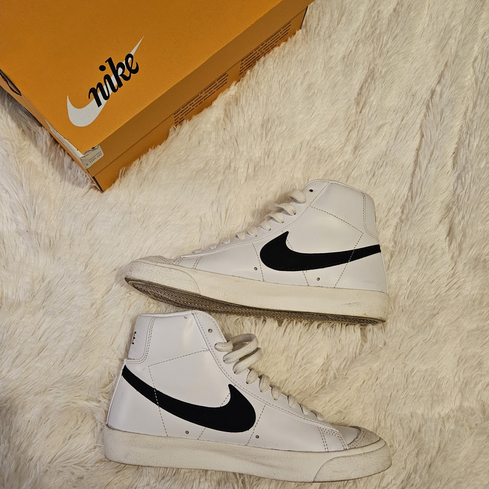 Nike Blazer Mid ’77 (unisex)